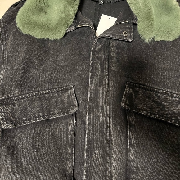 Oversized Denim Chic Jacket! - Picture 4 of 5